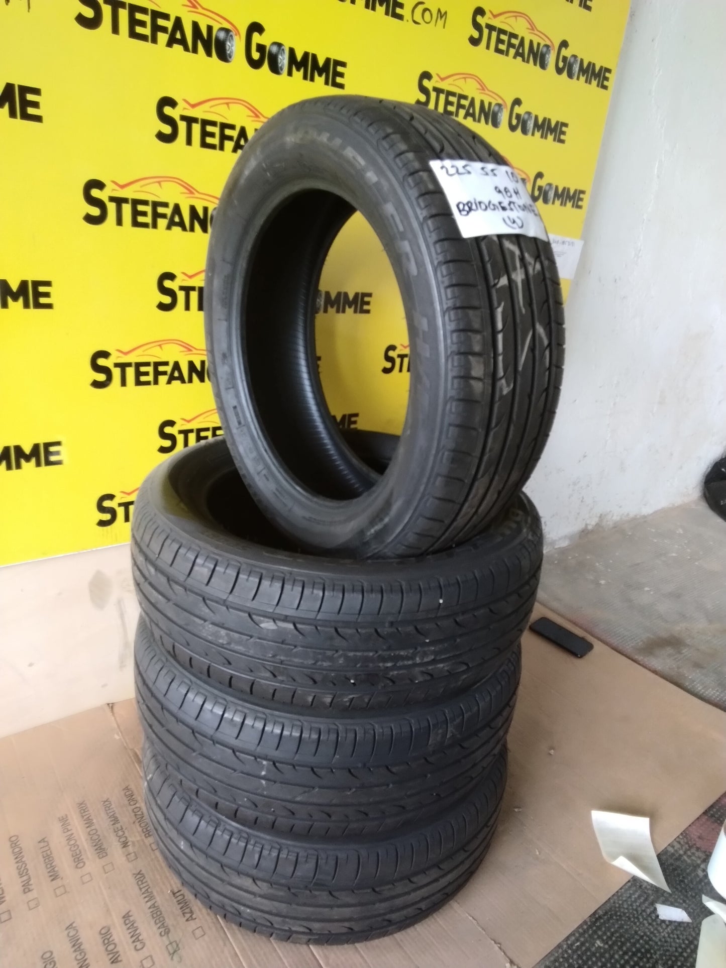 225 55 18 98H Bridgestone