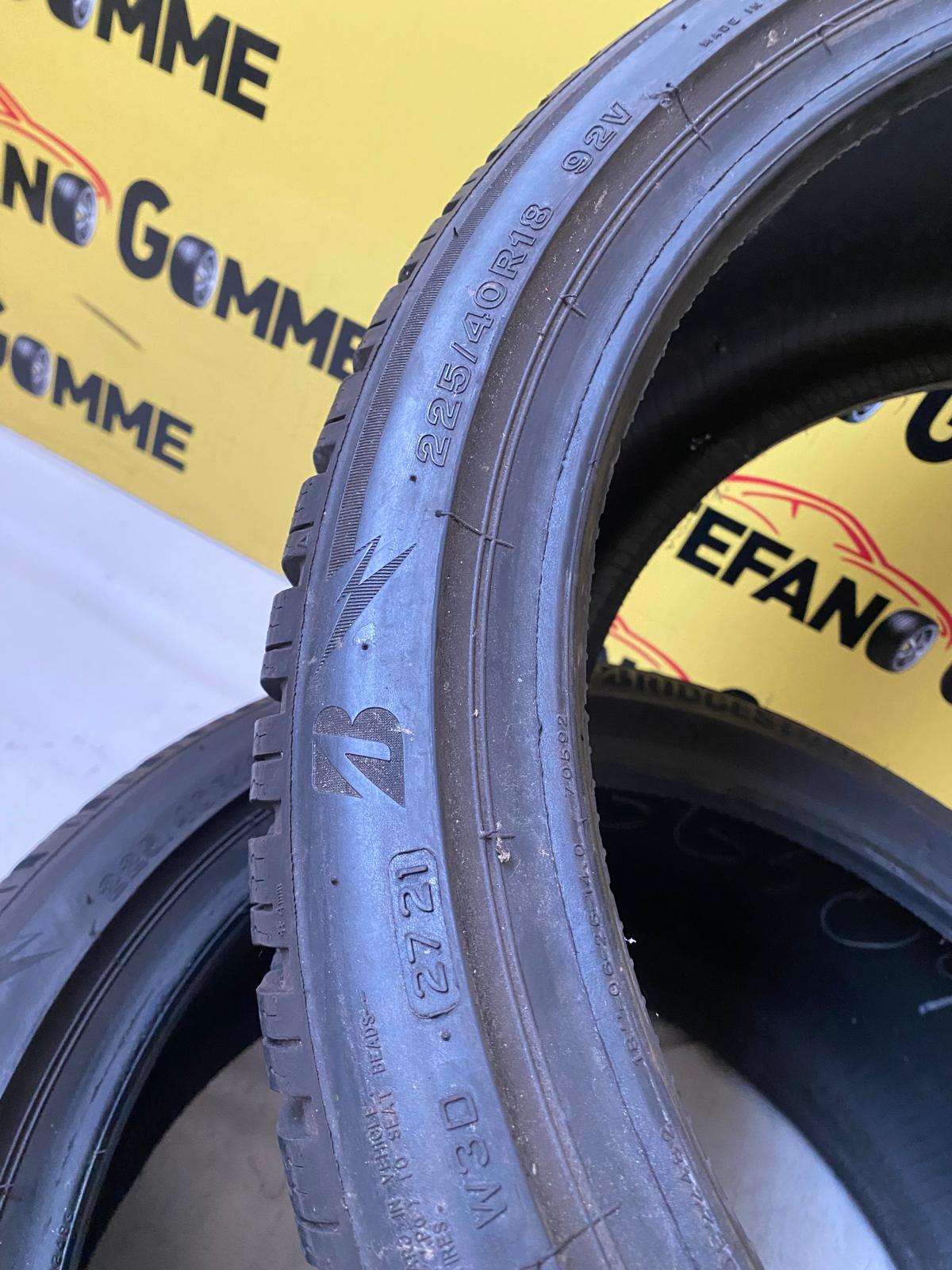 Bridgestone 225 40 18 92V