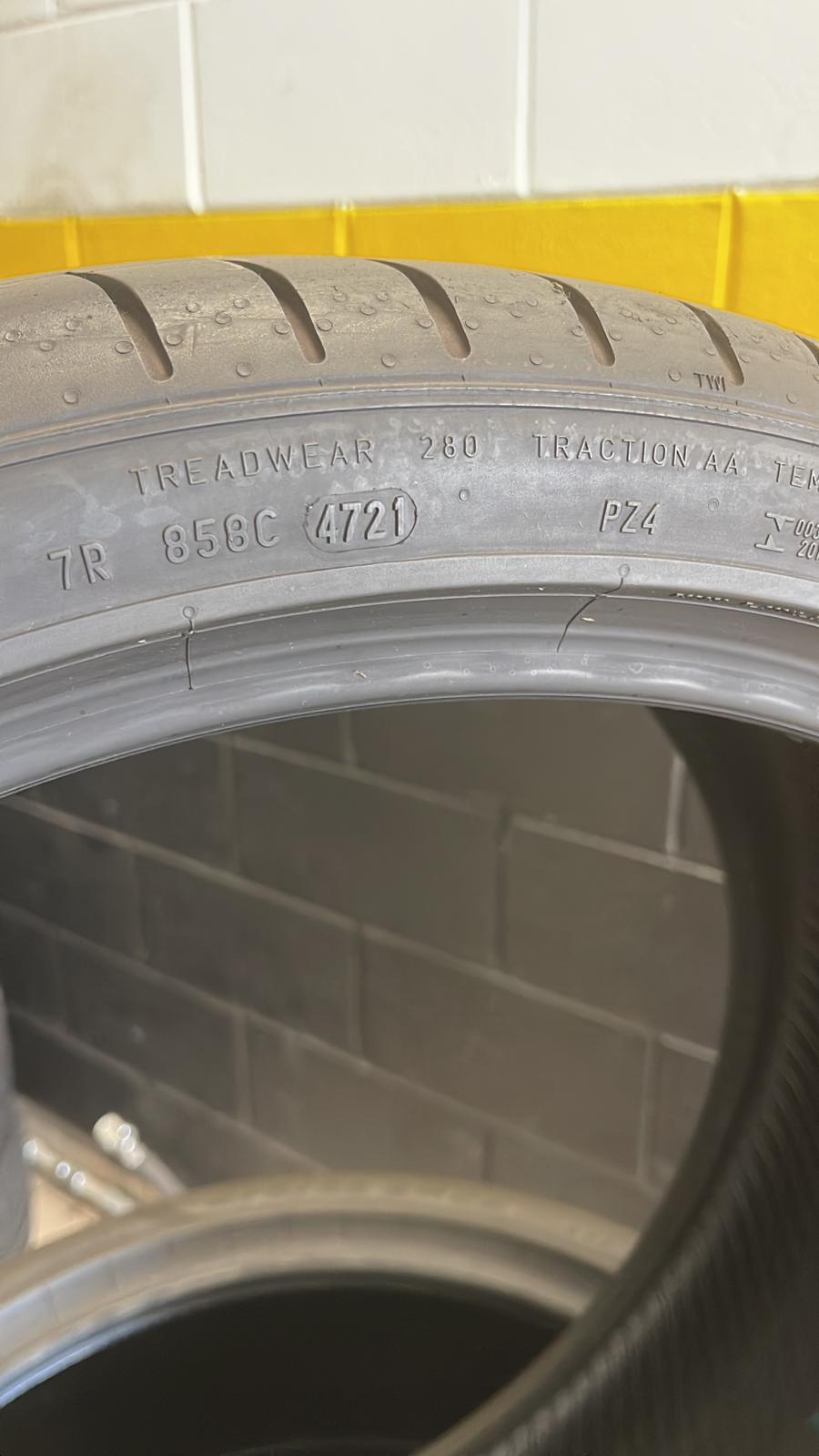 PIRELLI 275/35 22 104y E 315/30 22 107y