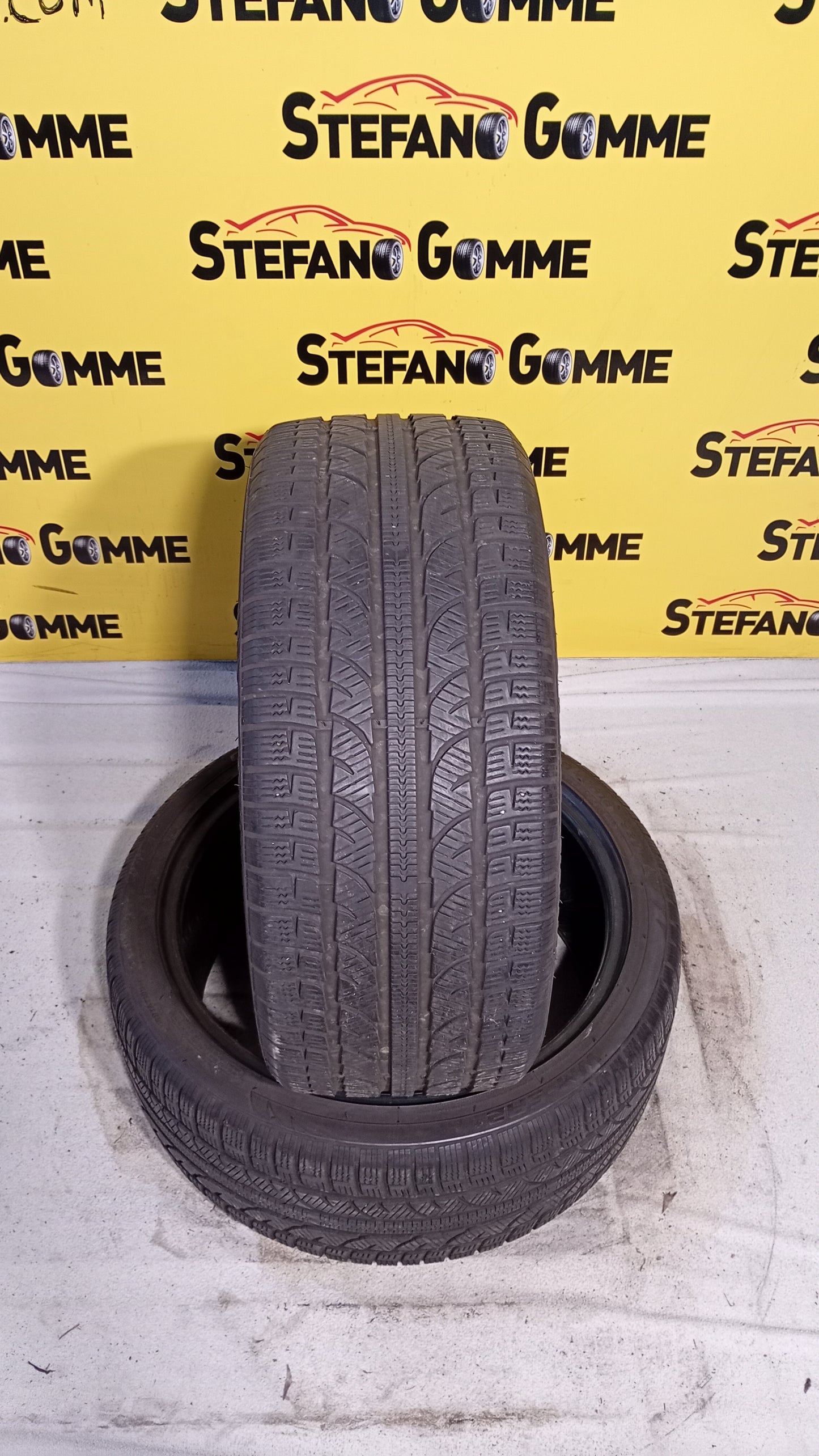 Cooper 225 40 18 92V