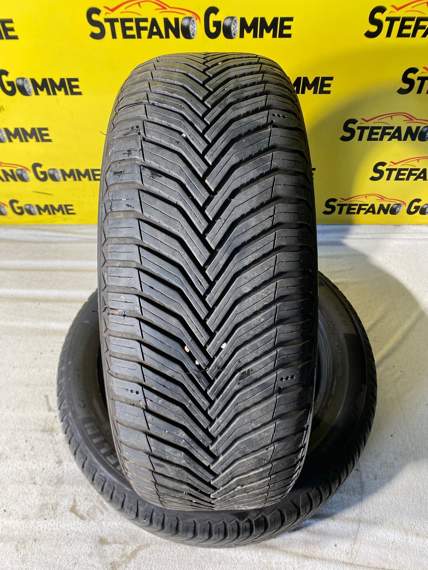 Michelin 235 55 19 105w