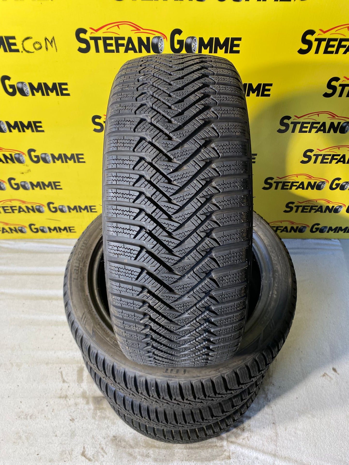 Laurfen 215 45 17 91v