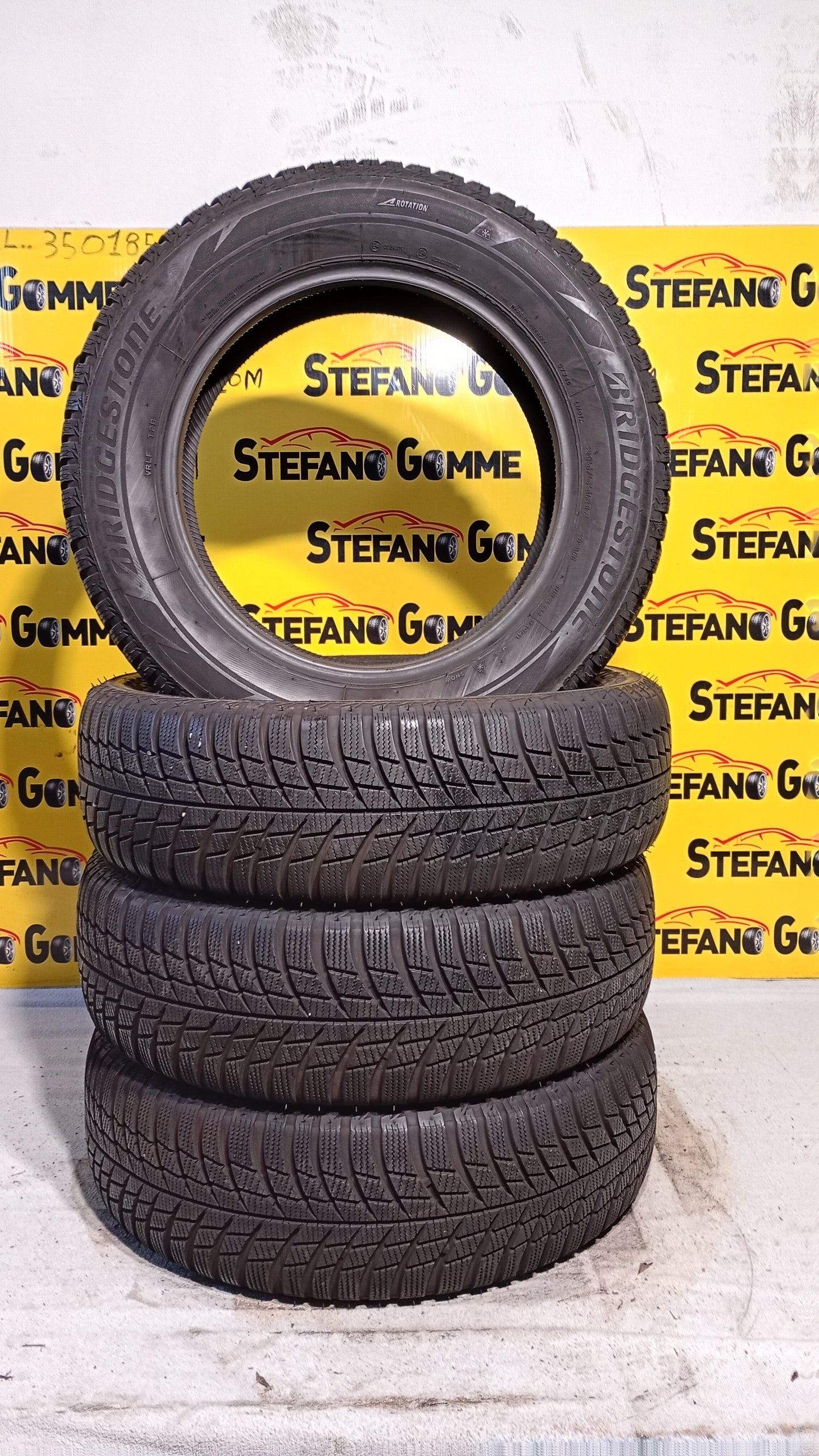 Bridgestone 215 65 17 99H