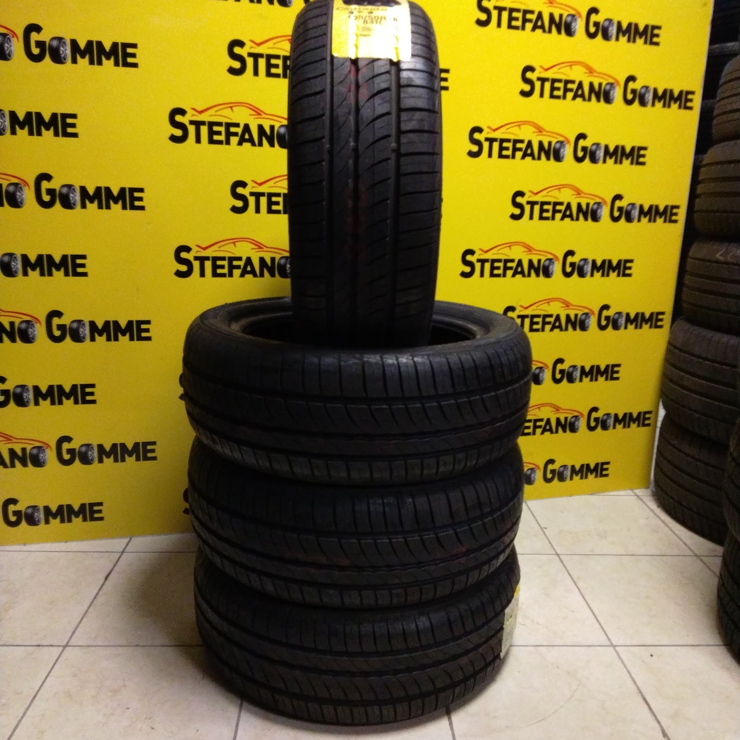 Gomme  Nuove 195 50 16 84H Pirelli