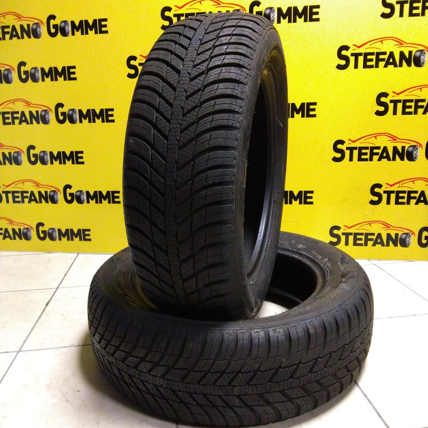 Gomme 185/60/15 88 H marca nexen