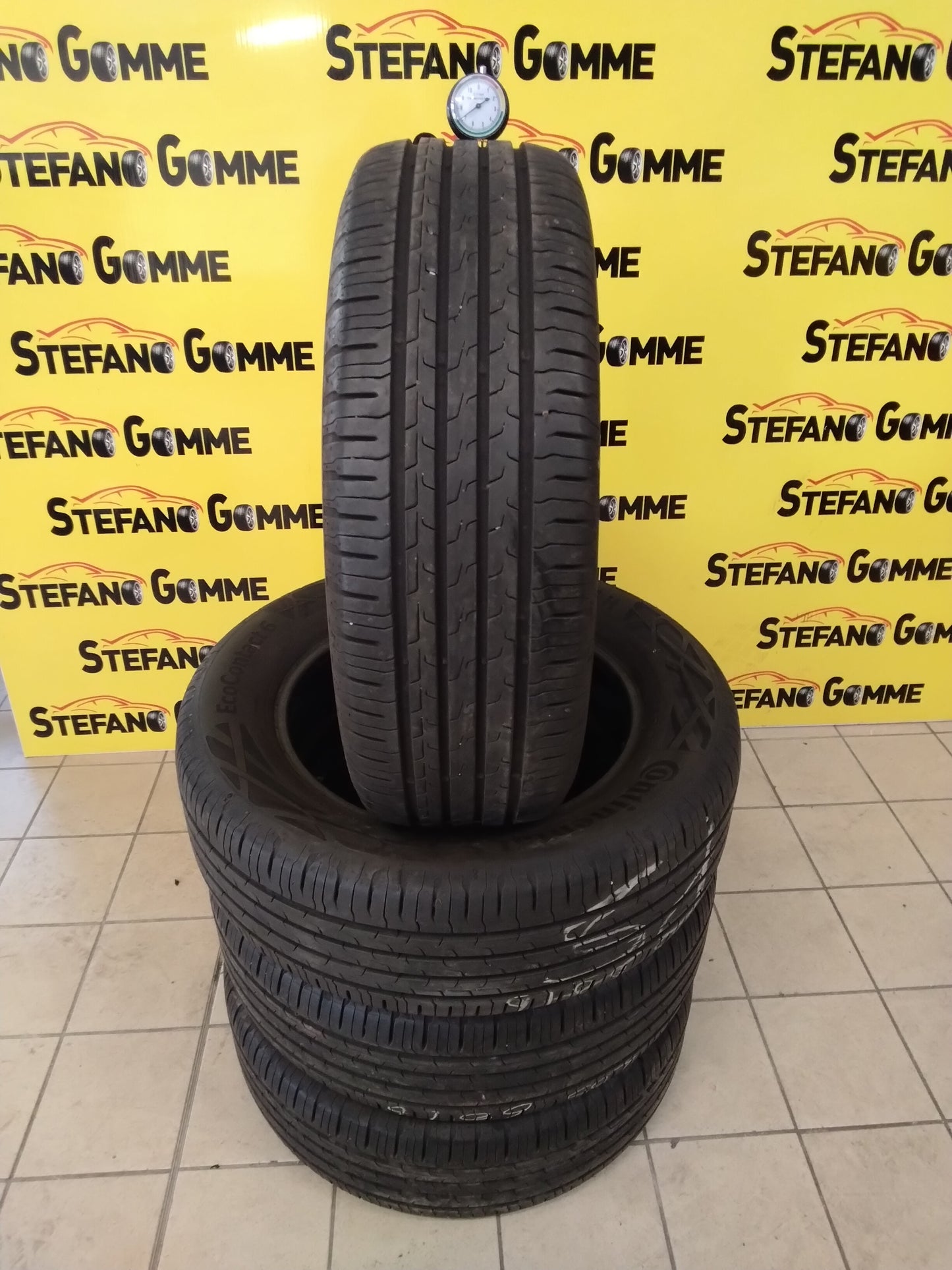 Gomme 205/60/16 92H marca Continental