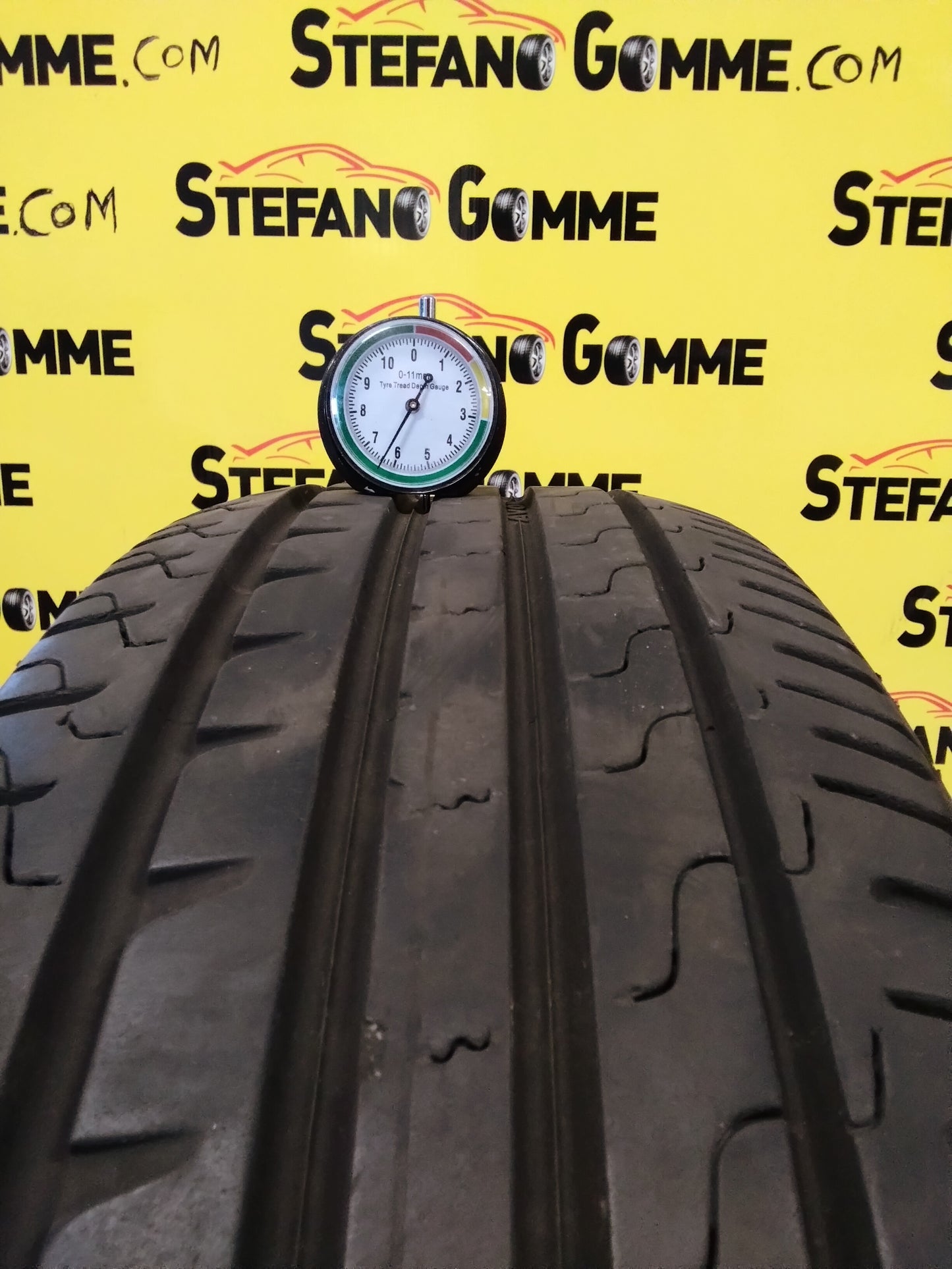 Gomme 205/60/16 96V AVON