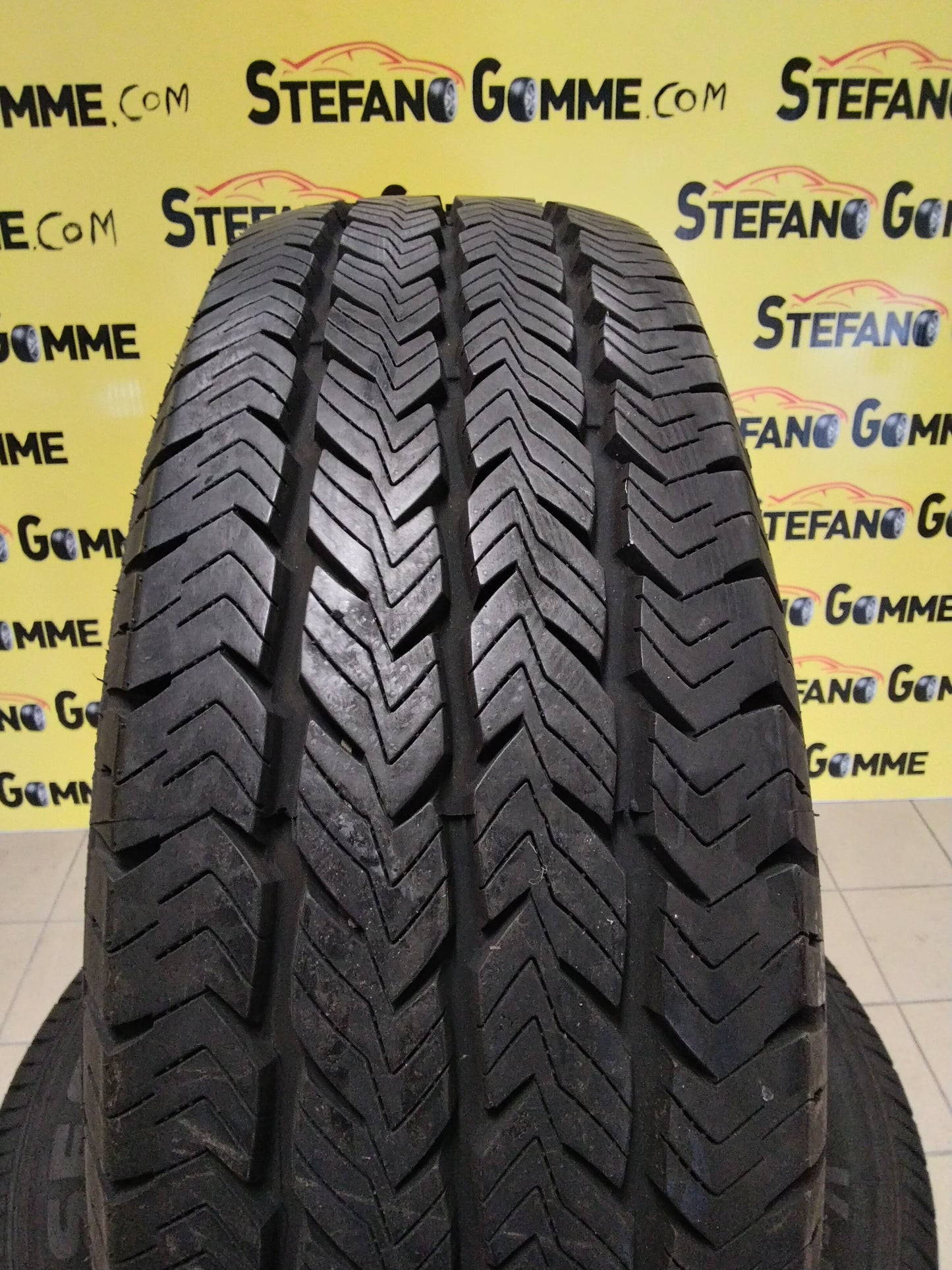 Gomme nuove 215/70/15C 109/107R OVATION