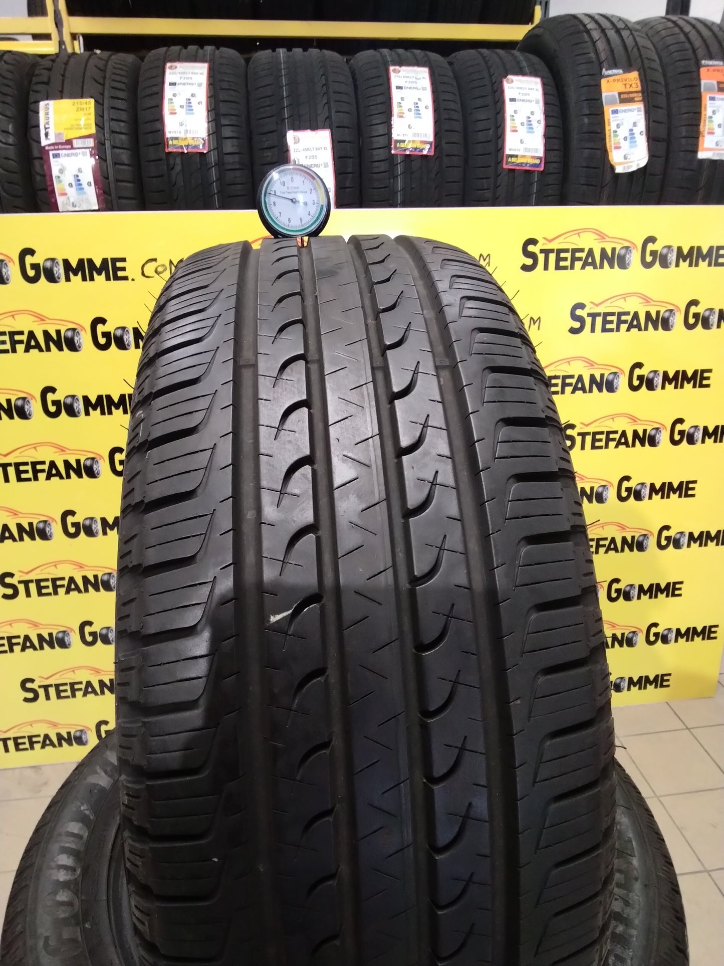 Gomme 235/55/17 99V GOODYEAR