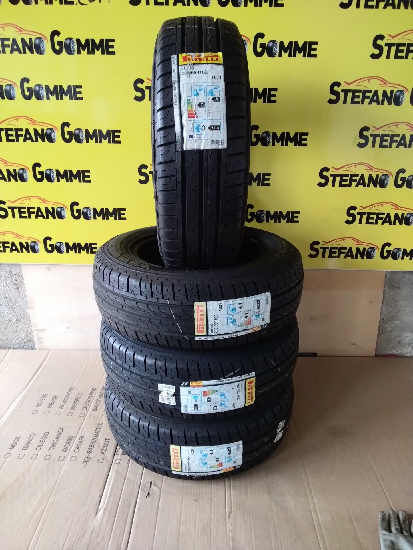 Gomme 205/65R16C  107T PIRELLI