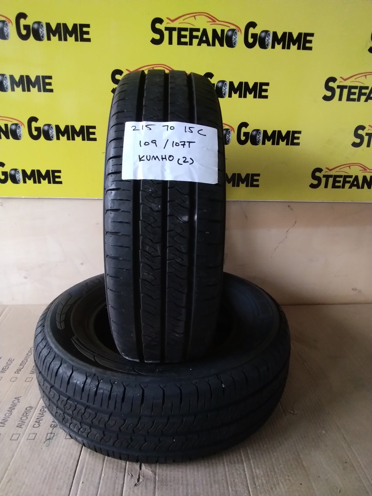 215/70R15C 109/107T Kumho nuovo