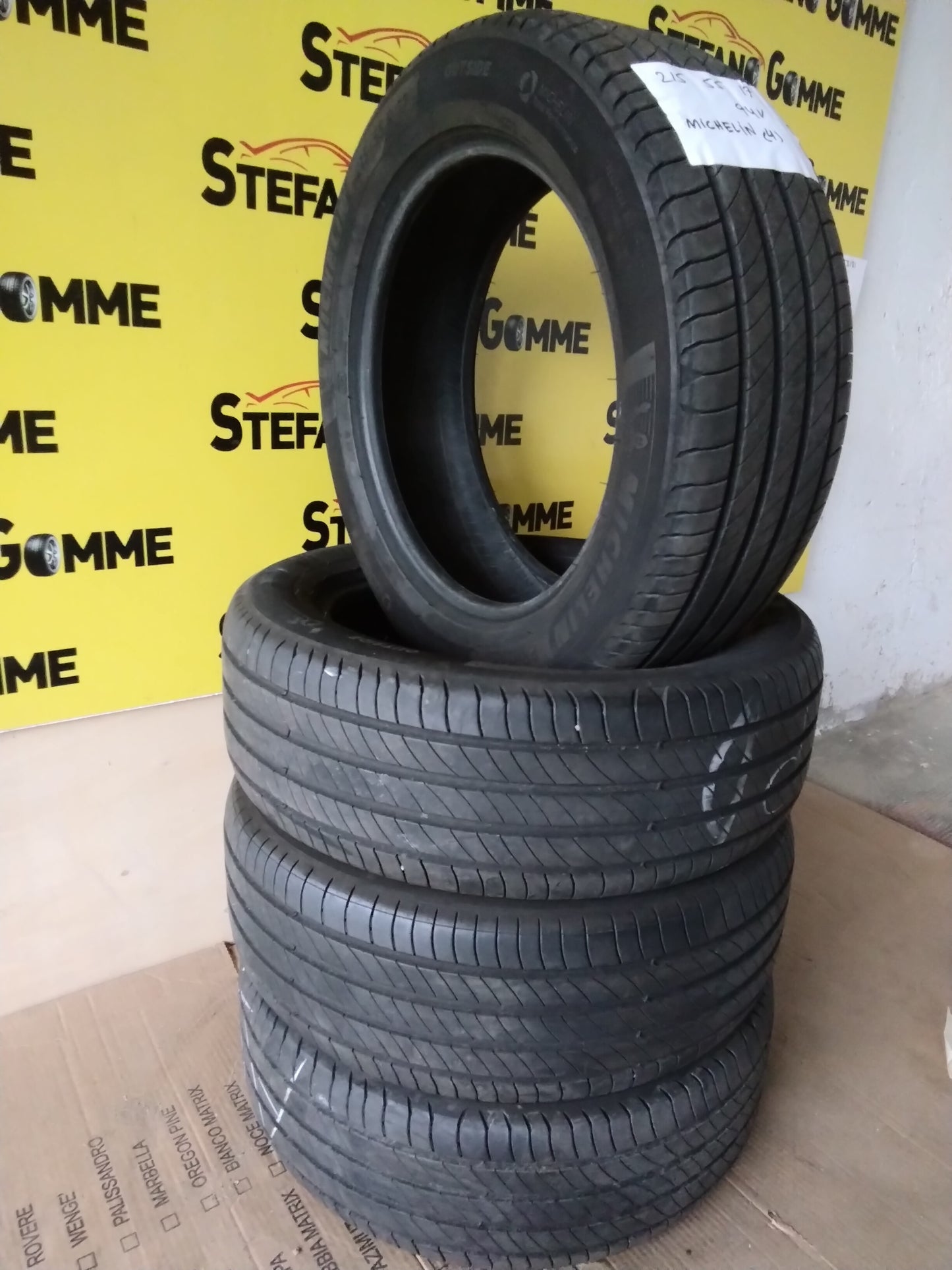 215/55R17 94V Michelin