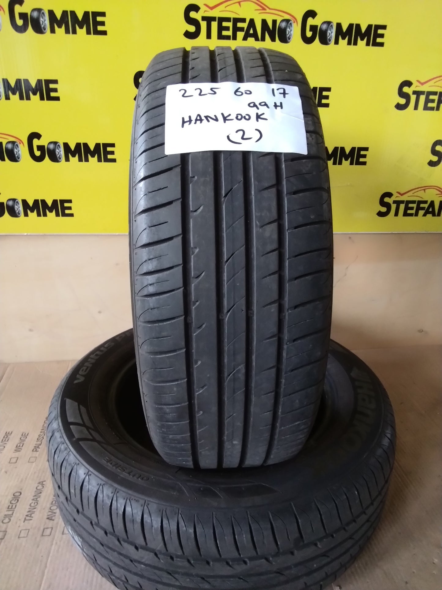 225 60 17 99H Hankook