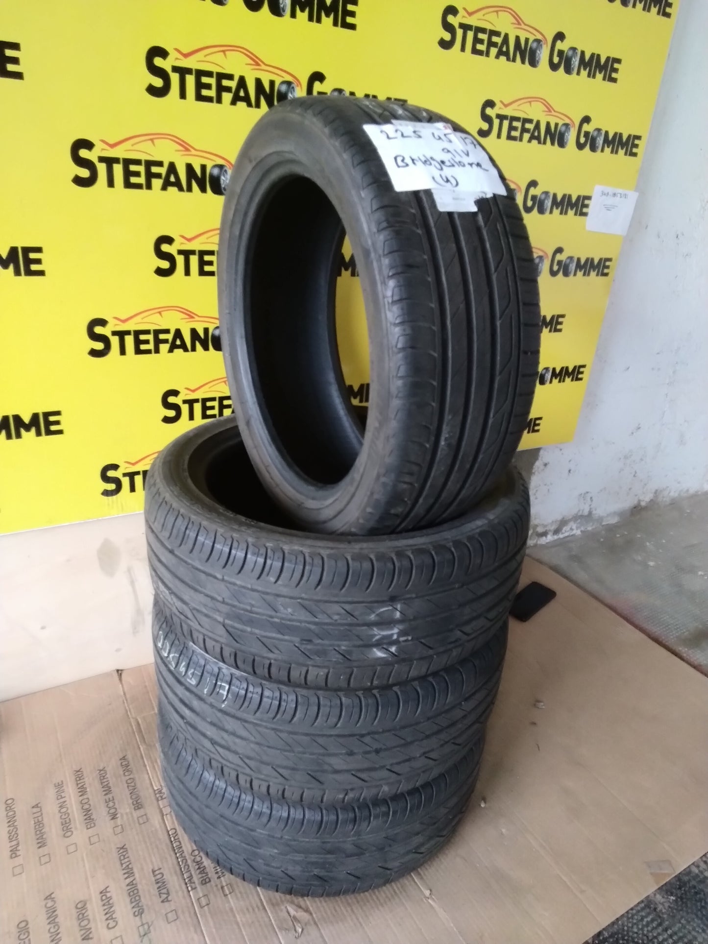 225 45 17 91V Bridgestone