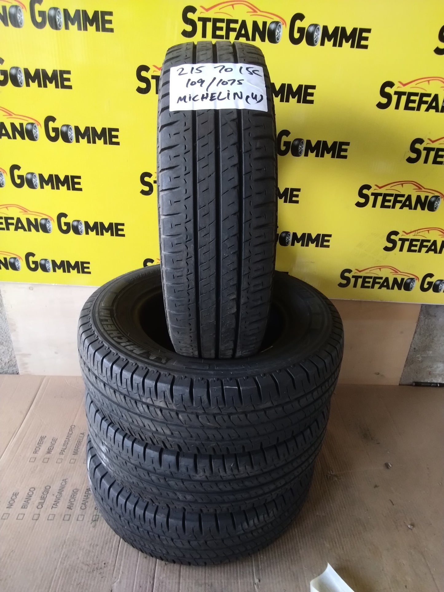 215 70 15C 109 107S Michelin