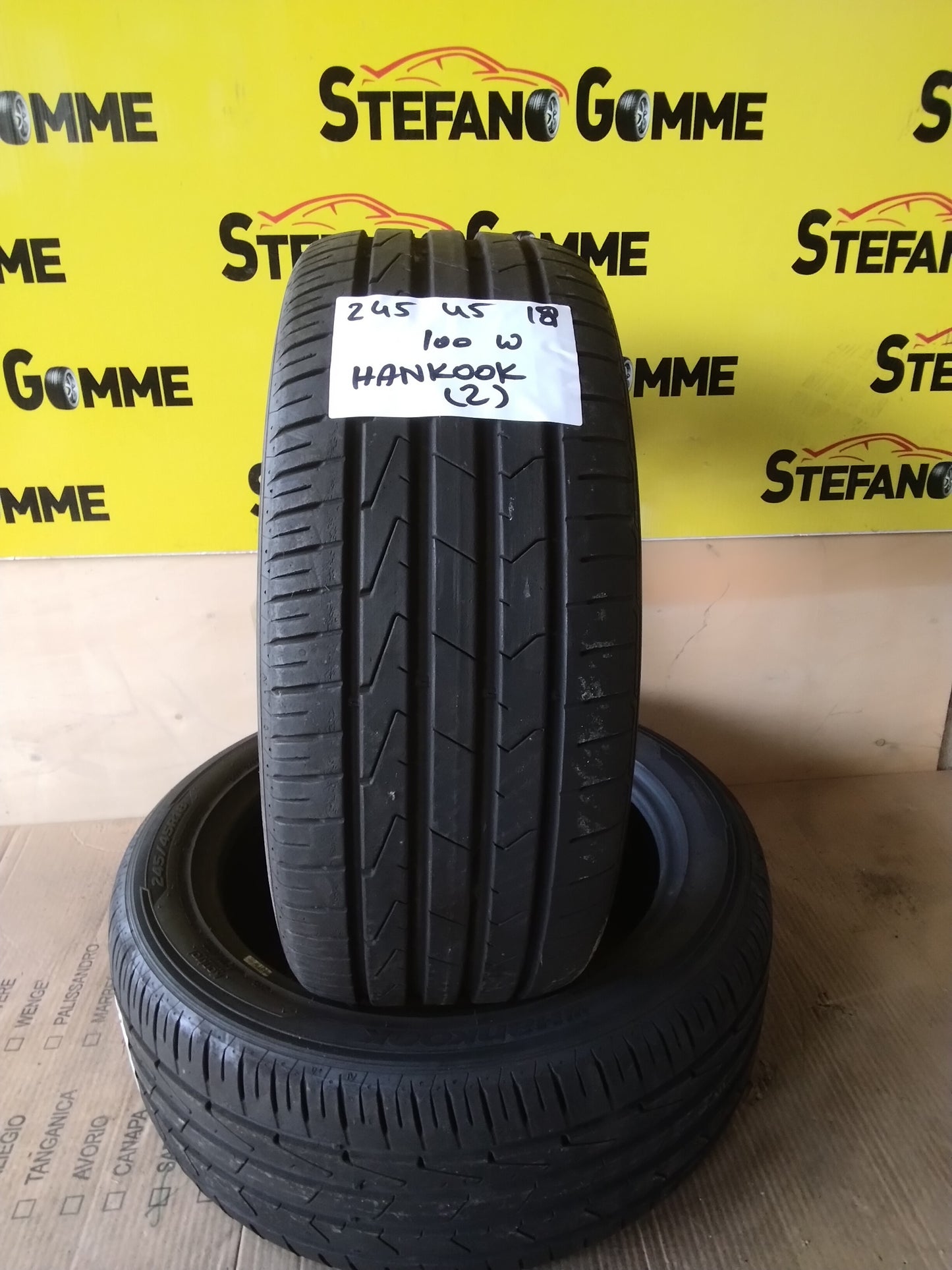 245 45 18 100W Hankook