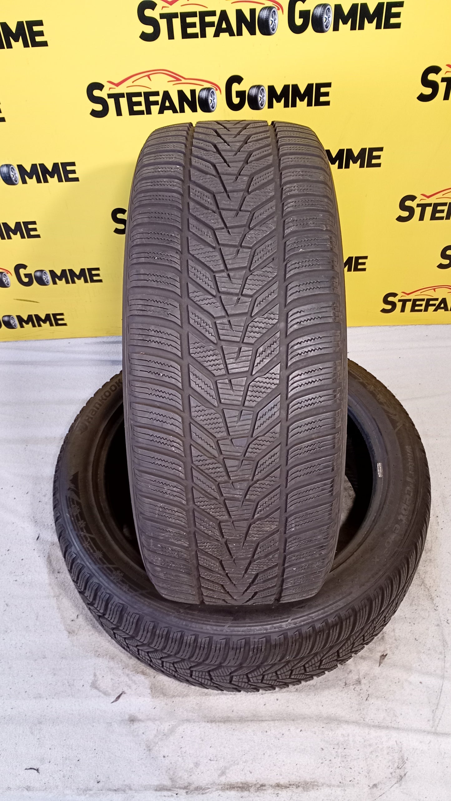 Hankook 255 45 20 105v