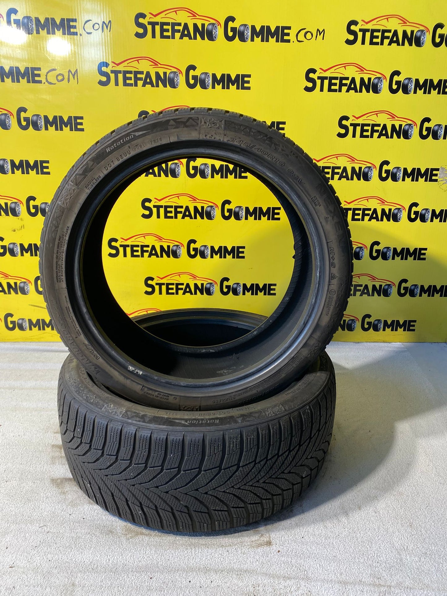 Nexen 245 40 19 98v