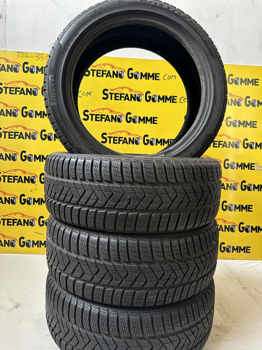 Pirelli 235 45 19 99v